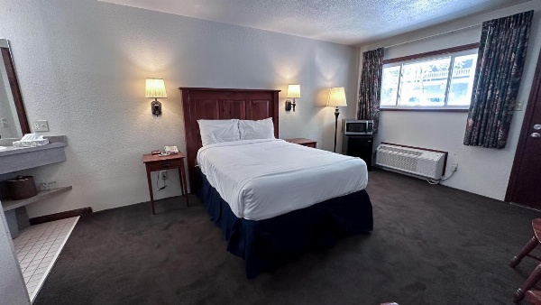 The Shelby Inn image 6